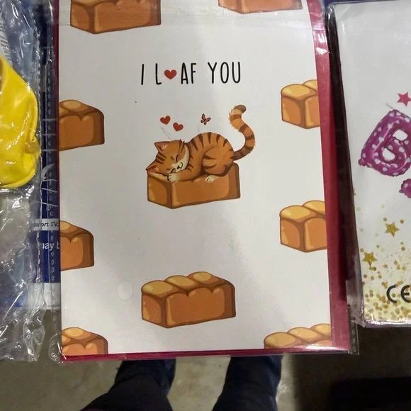 Party supplies bundle - Picture 8 of 9